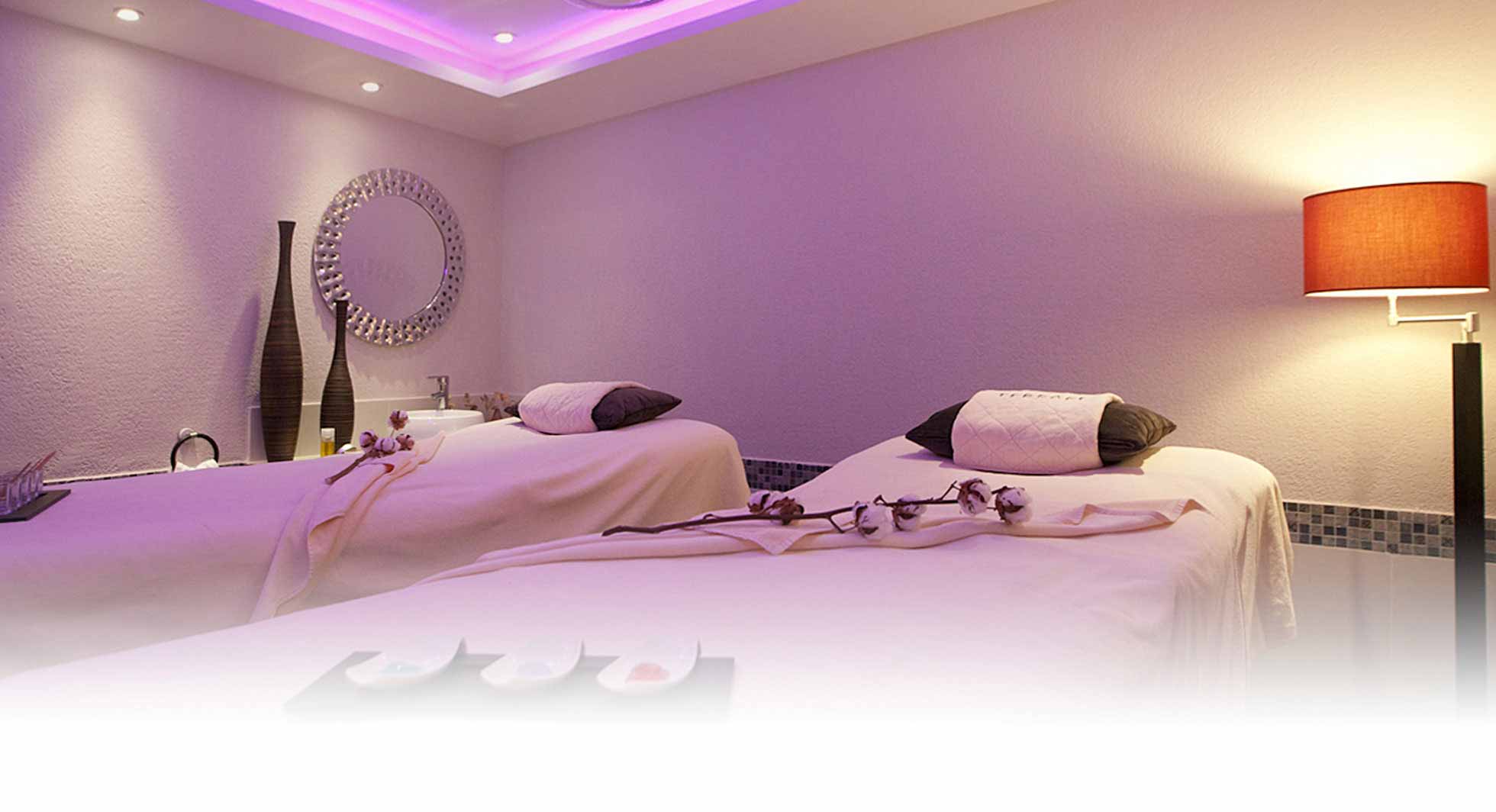 N'hésitez pas à vous relaxer à l'Hôtel Le Mas d'Huston